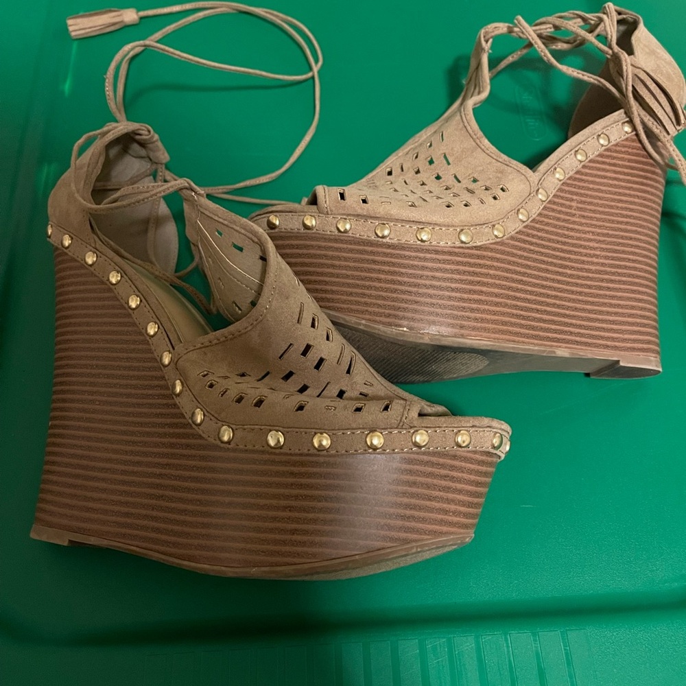Summer Wedge